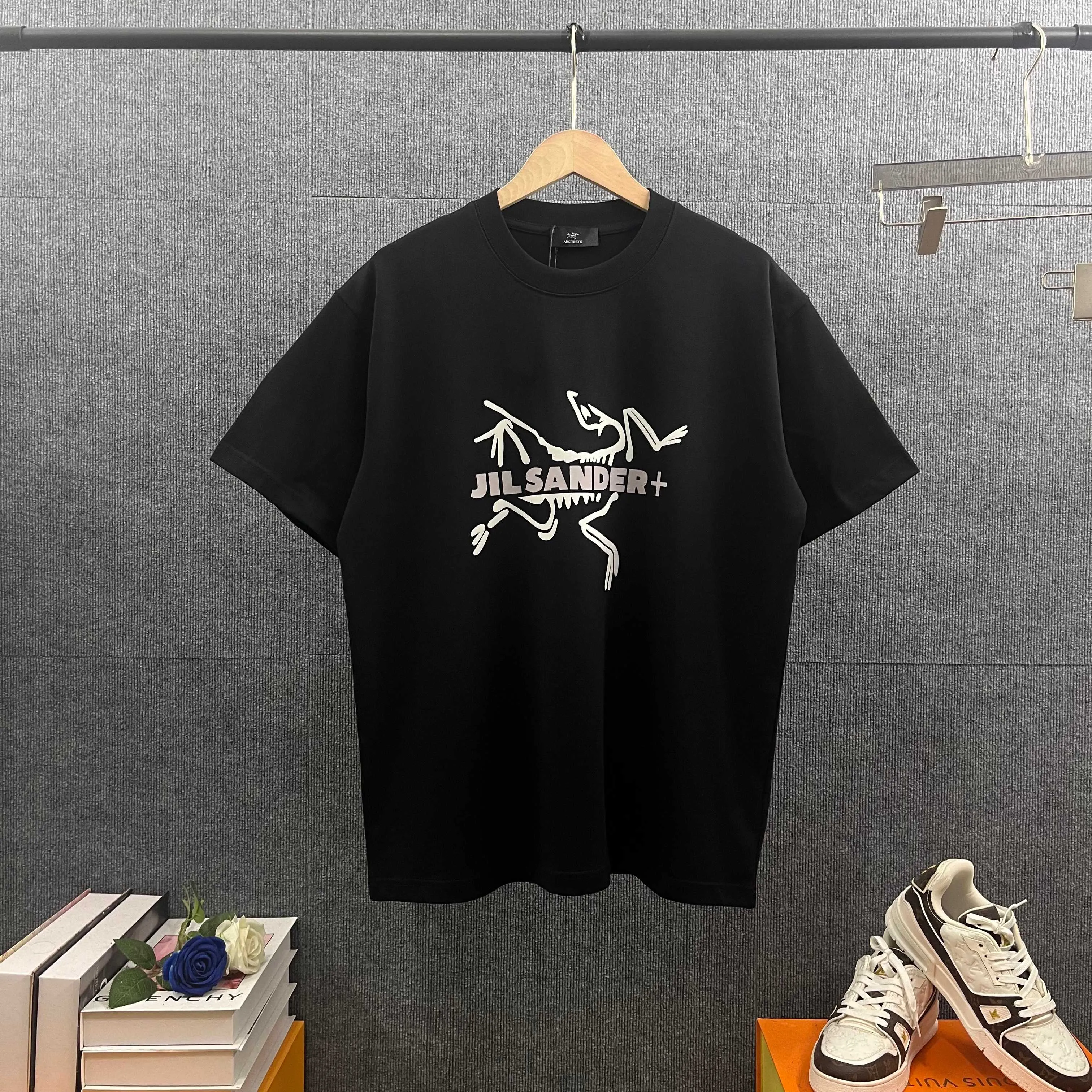 ARC'* * 2026 New Arrival Classiclogo T Same Style ：Black White Size： S （90-130 ） M （120-150 ） L （140-165 ） XL （160-180 ） XXL （180 ）